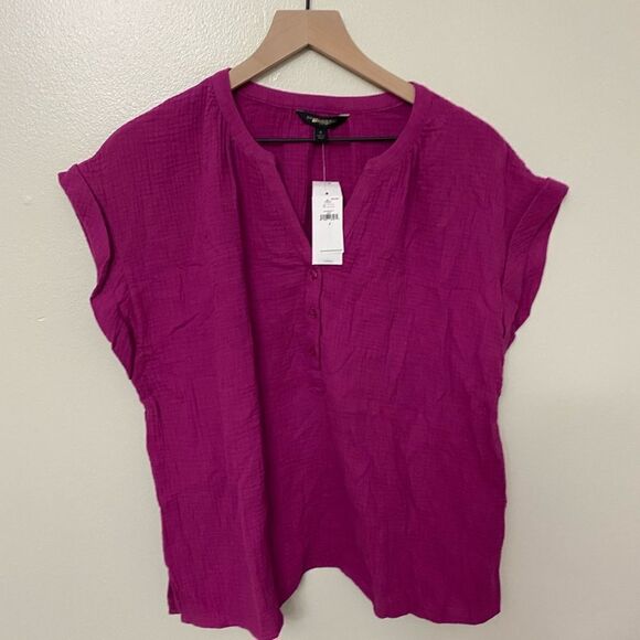 Banana Republic Gauze Button-Front Tee - Picture 7 of 10